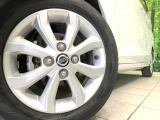 【純正14インチアルミホイール】外観にマッチした純正アルミホイールを装着しております。各種社外アルミホイールや、スタッドレスタイヤも取扱いしております。是非ご相談ください♪
