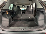 リアシートを倒すと、ラゲッジスペースを広くお使いいただけます!