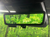 【デジタルインナーミラー】後席の大きな荷物や同乗者で後方が確認しづらい時でも安心!カメラが撮影した車両後方の映像をルームミラー内に表示。クリアな視界で状況の確認が可能です!