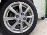【純正14インチアルミホイール】外観にマッチした純正アルミホイールを装着しております。各種社外アルミホイールや、スタッドレスタイヤも取扱いしております。是非ご相談ください♪