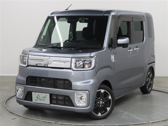 トヨタ ピクシスメガ 