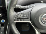 【ステアリングスイッチ】手元のボタンから、オーディオやナビなどの操作ができるので、よそ見をせずに安全に運転に集中できます!