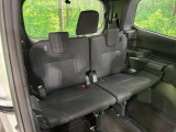 3列目シートはもちろん状態良好☆大人でもゆったりと座って頂けますので、大人数でのお出かけもラクラクです♪ご家族で、気の知れた仲間で、ドライブに行くのが楽しみですね♪