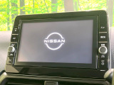 【純正ナビ】人気の純正ナビを装備しております。ナビの使いやすさはもちろん、オーディオ機能も充実!キャンプや旅行はもちろん、通勤や買い物など普段のドライブも楽しくなるはず♪