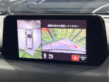 【360&deg;ビューモニター】専用のカメラにより、上から見下ろしたような視点で360度クルマの周囲を確認することができます☆死角部分も確認しやすく、狭い場所での切り返しや駐車もスムーズに行えます。