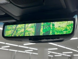 【デジタルインナーミラー】後席の大きな荷物や同乗者で後方が確認しづらい時でも安心!カメラが撮影した車両後方の映像をルームミラー内に表示。クリアな視界で状況の確認が可能です!