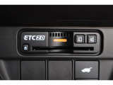 ETC2.0の車載機搭載です!!ETCカードを挿入すれば料金所はノンストップで通過できます。ETC限定の割引や、高速道路の情報提供サービスを利用できます♪