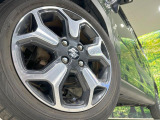 【純正15インチアルミホイール】外観にマッチした純正アルミホイールを装着しております。各種社外アルミホイールや、スタッドレスタイヤも取扱いしております。是非ご相談ください♪