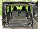 後席を格納すると、これだけの広さが!シーンに合わせたシートアレンジで、大きな荷物も積むことが出来ます♪