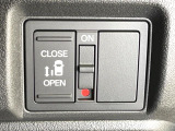 【パワースライドドア】スマートキーや運転席のスイッチでスライドドアの開閉が可能♪電動だから力を入れてドアを開ける必要が無く、小さいお子様でも、重い荷物を持っている時もラクに開け閉めできます♪