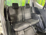 3列目シートはもちろん状態良好☆大人でもゆったりと座って頂けますので、大人数でのお出かけもラクラクです♪ご家族で、気の知れた仲間で、ドライブに行くのが楽しみですね♪