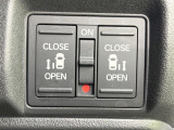 【両側パワースライドドア】スマートキーや運転席のスイッチで後席両側スライドドアの開閉が可能♪電動だから力を入れてドアを開ける必要が無く、小さなお子様でも簡単に開け閉めでき快適です♪