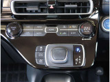 【オートエアコン】1年中快適な室内を提供!車内温度を設定すると、風量を自動で調節してくれます