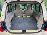 普段のお買い物や通勤、送迎等に十分な荷室スペースを確保しております。セカンドシートを倒すと、大きな荷物の積載も可能です♪