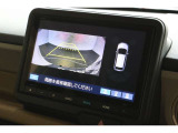 バックカメラが装備されており、後方の安全確認はもちろんのこと狭い場所での駐車や雨の日・夜間など視界の悪いコンディションでのストレスの軽減にもなります!
