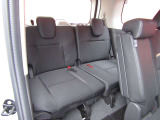 広々サードシート!