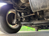 お車を安心してお乗りいただく為には、足回りの定期点検が欠かせません。サービスサポート(有償保証)では無料点検もご提供しており、安心のカーライフをお過ごしいただけるサポート体制が整っています。