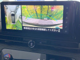 【アラウンドビューモニター】専用のカメラにより、上から見下ろしたような視点で360度クルマの周囲を確認することができます☆死角部分も確認しやすく、狭い場所での切り返しや駐車もスムーズに行えます。
