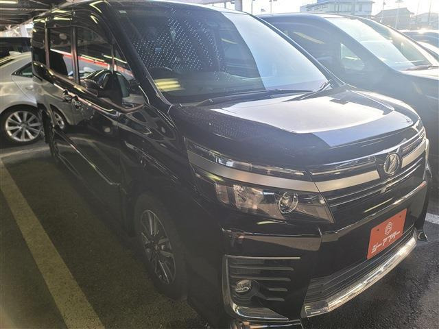 トヨタ ヴォクシー 