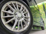 【14インチアルミホイール】外観にマッチしたアルミホイールを装着しております。各種アルミホイールや、スタッドレスタイヤも取扱いしております。是非ご相談ください♪