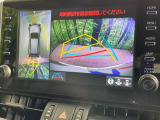 【パノラミックビューモニター】専用のカメラにより、上から見下ろしたような視点で360度クルマの周囲を確認することができます☆死角部分も確認しやすく、狭い場所での切り返しや駐車もスムーズに行えます。