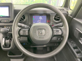 ステアリングも使用感が少なく、きれいな状態となっております♪