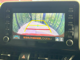 【バックカメラ】駐車時に後方がリアルタイム映像で確認できます。大型商業施設や立体駐車場での駐車時や、夜間のバック時に大活躍!運転スキルに関わらず、今や必須となった装備のひとつです!
