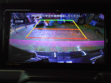 バックカメラの画像です。ガイドラインがスムースな車庫入れをサポートいたします!車庫入れの安心感がアップしますね☆
