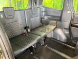 3列目シートはもちろん状態良好☆大人でもゆったりと座って頂けますので、大人数でのお出かけもラクラクです♪ご家族で、気の知れた仲間で、ドライブに行くのが楽しみですね♪