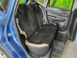 後部座席も気になるようなキズ・汚れやへたり等、大きなダメージはなく、良好な状態です。