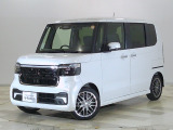 ホンダカーズ東京中央東池袋店へようこそ! 当社デモカーお墨付き車両!人気車両で充実装備の一台!お薦めです!
