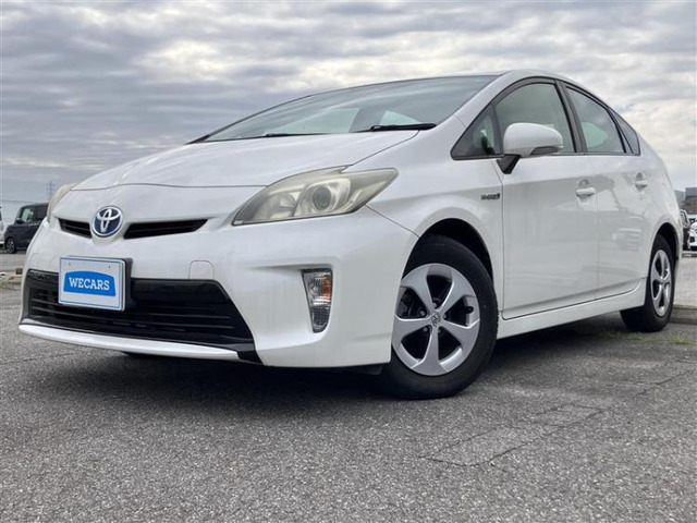 トヨタ プリウス 