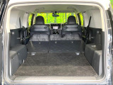 普段のお買い物や通勤、送迎等に十分な荷室スペースを確保しております。セカンドシートを倒すと、大きな荷物の積載も可能です♪