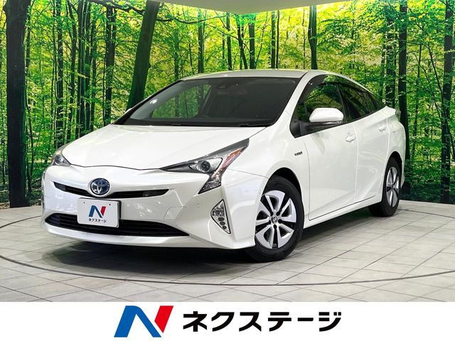 トヨタ プリウス 
