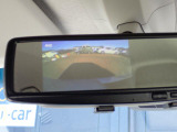 バックカメラ装備しております。駐車時に大変役に立ちますよ。駐車が苦手な方にも便利機能です。