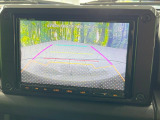 【バックカメラ】駐車時に後方がリアルタイム映像で確認できます。大型商業施設や立体駐車場での駐車時や、夜間のバック時に大活躍!運転スキルに関わらず、今や必須となった装備のひとつです!