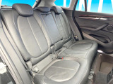 ●後部座席も気になるようなキズ・汚れやへたり等、大きなダメージはなく、良好な状態です。