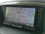 メモリーナビを装備しております。 お出かけに大変便利です。