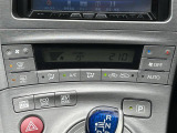 【オートエアコン】車内温度を感知して自動で温度調整をしてくれるのでいつでも快適な車内空間を創り上げます!