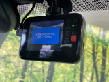 【ドライブレコーダー】ドライブレコーダー装備!走行中はもちろん、あおり運転や事故に遭遇した際、映像で記録し、万一のリスクに備えます。※記録用SDカードはお客様ご自身でご準備いただく必要があります。
