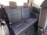 3列目シートはもちろん状態良好☆大人でもゆったりと座って頂けますので、大人数でのお出かけもラクラクです♪ご家族で、気の知れた仲間で、ドライブに行くのが楽しみですね♪