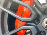 【オプションオレンジキャリパー】色鮮やかなキャリパーがスポーティな印象を引き立てます♪