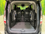 後席を格納すると、これだけの広さが!シーンに合わせたシートアレンジで、大きな荷物も積むことが出来ます♪