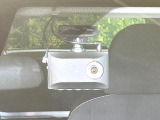 【ドライブレコーダー】ドライブレコーダー装備!走行中はもちろん、あおり運転や事故に遭遇した際、映像で記録し、万一のリスクに備えます。※記録用SDカードはお客様ご自身でご準備いただく必要があります。