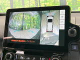 【パノラミックビューモニター】専用のカメラにより、上から見下ろしたような視点で360度クルマの周囲を確認することができます☆死角部分も確認しやすく、狭い場所での切り返しや駐車もスムーズに行えます。