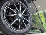 【15インチアルミホイール】外観にマッチしたアルミホイールを装着しております。各種アルミホイールや、スタッドレスタイヤも取扱いしております。是非ご相談ください♪