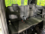 3列目シートはもちろん状態良好☆大人でもゆったりと座って頂けますので、大人数でのお出かけもラクラクです♪ご家族で、気の知れた仲間で、ドライブに行くのが楽しみですね♪