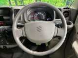 ステアリングも使用感が少なく、きれいな状態となっております♪