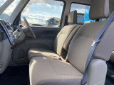 運転席シート周りは使用感はありつつも、良好な状態となっております。