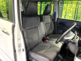 運転席シート廻りは使用感も少なく、良好な状態となっています。丁寧に使われていたことがよくわかりますね。